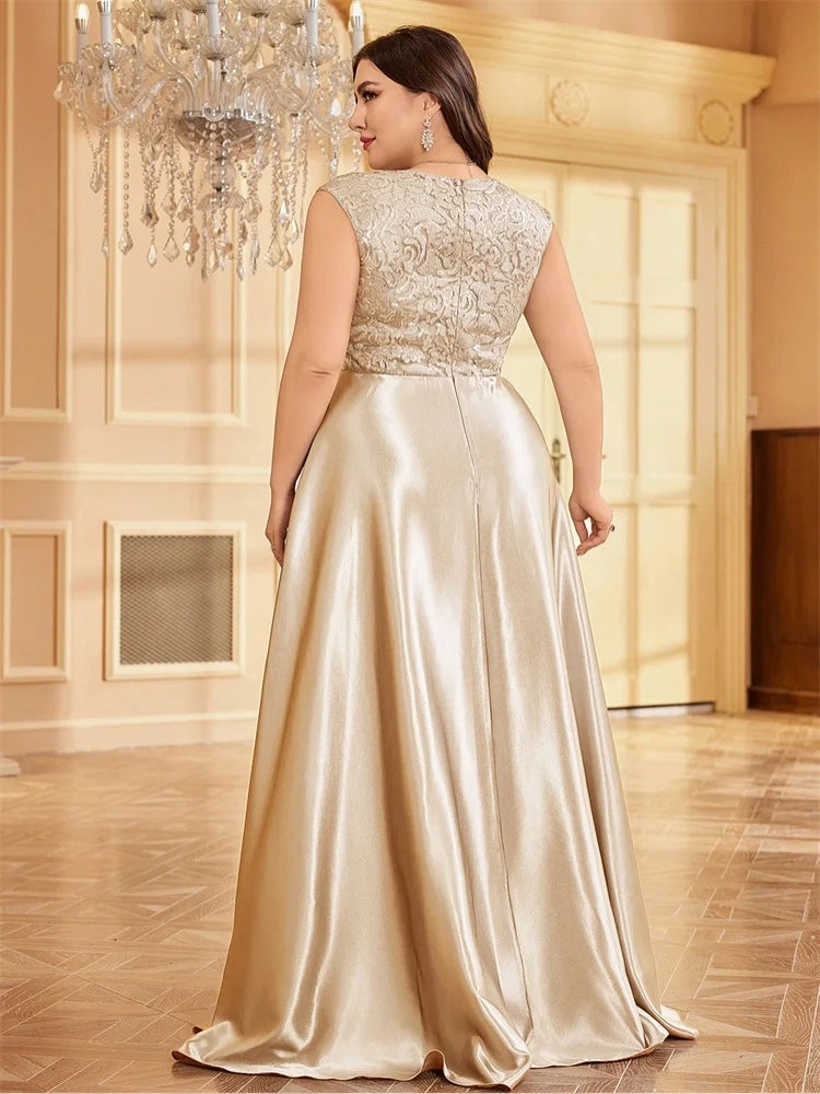 Robe dorée grande taille de dos