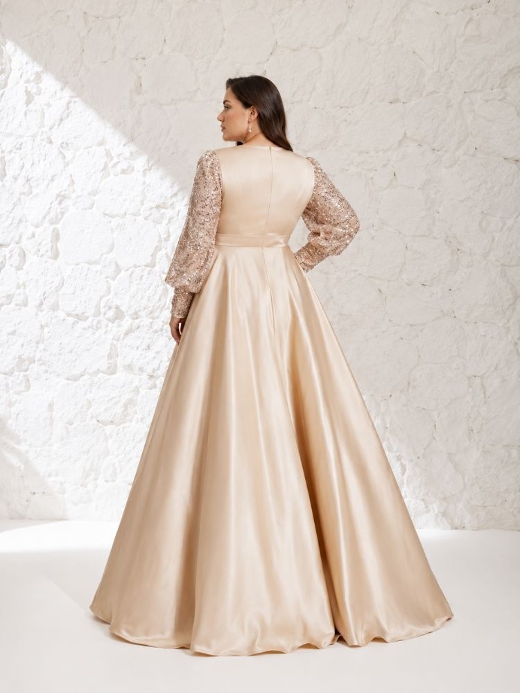Robe dorée grande taille satinée