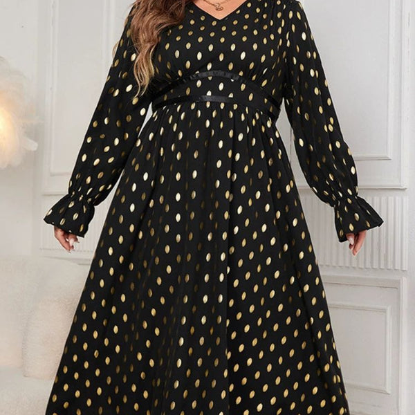 Robe noire et motifs or